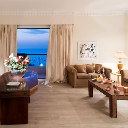 Mitsis Grand Hotel Rhodes City Exterior foto Suite at the Westin Palace, Athens