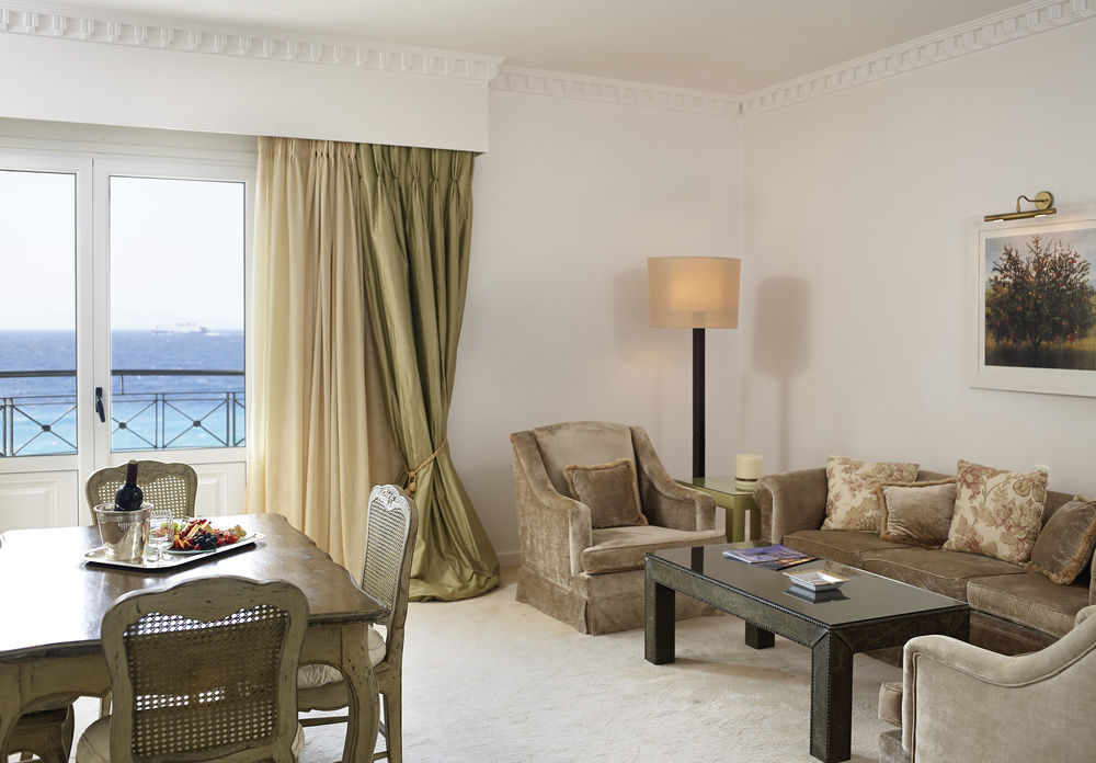 Mitsis Grand Hotel Rhodes City Exterior foto Suite at the Hotel du Cap-Eden-Roc