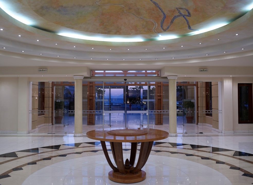 Mitsis Grand Hotel Rhodes City Exterior foto Lobby