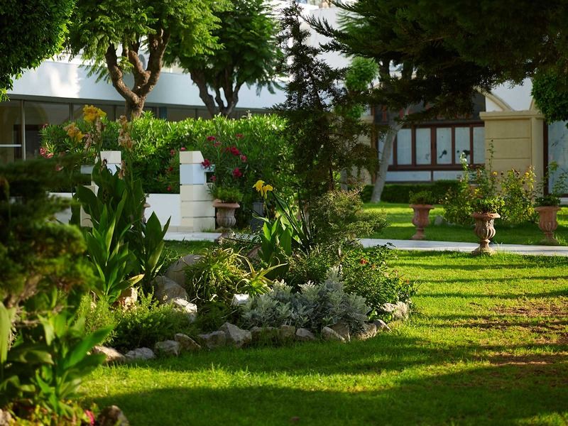 Mitsis Grand Hotel Rhodes City Exterior foto The campus of the University of Patras