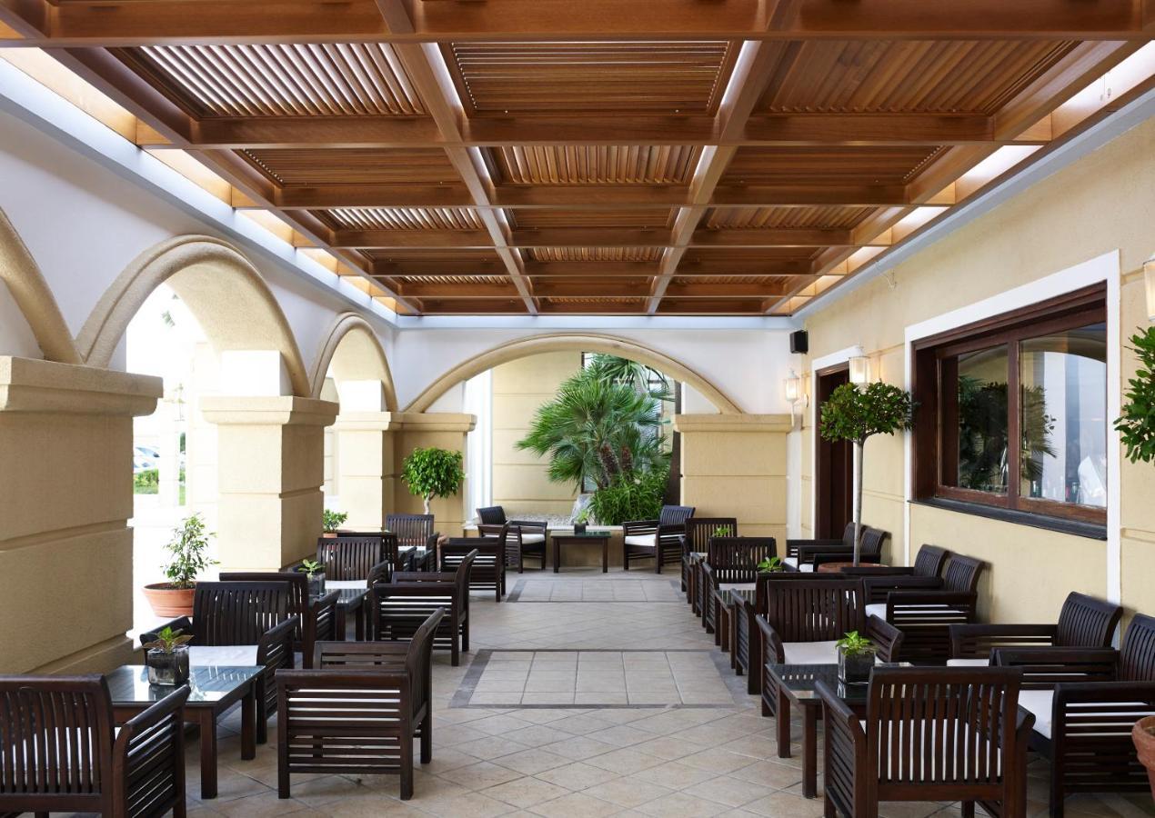 Mitsis Grand Hotel Rhodes City Exterior foto The restaurant